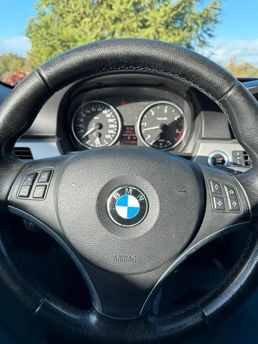 Gebraucht BMW 330 231 PS (169 kW) 2007 Grau Limousine