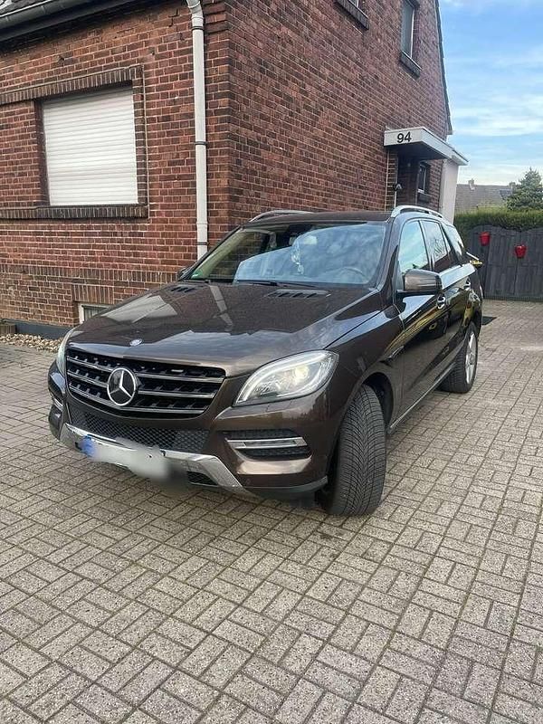 Gebraucht Mercedes ML350 260 PS (191 kW) 2014 Braun SUV