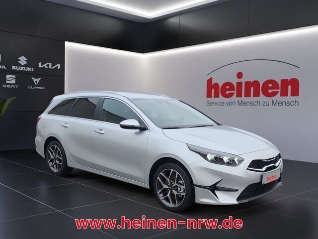 Gebraucht Kia Ceed 140 PS (102 kW) 2024 Andere farbe Kleinwagen