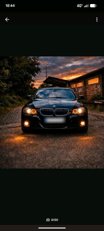 Gebraucht BMW 325 218 PS (160 kW) 2011 Schwarz Kombi