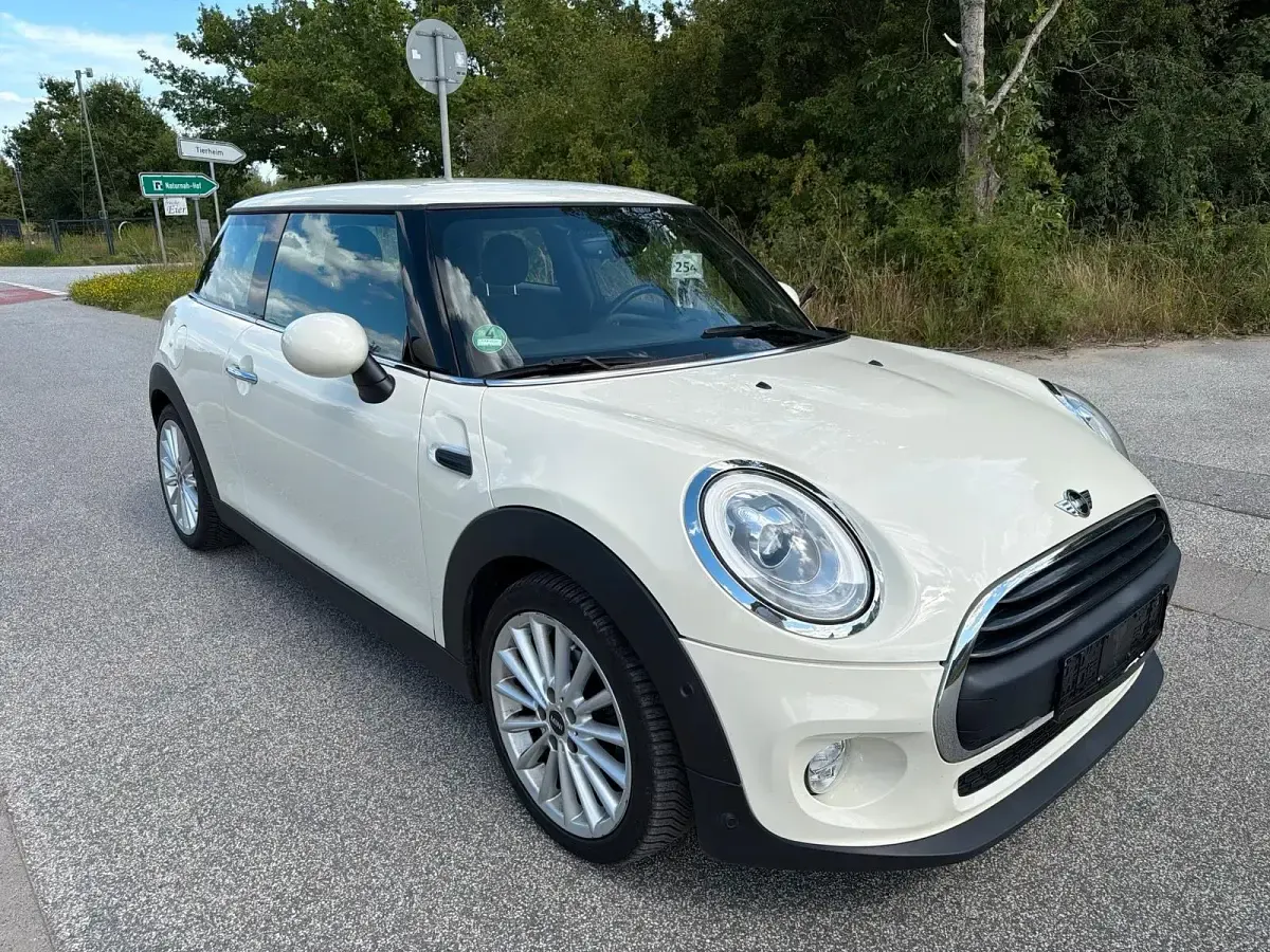 Gebraucht Mini ONE 102 PS (75 kW) 2018 Weiß Kleinwagen