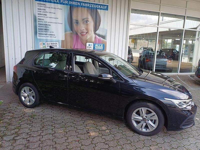 Schwarz Gebraucht 2022 VW Golf VIII Life Limousine | 19.451 € (Fairer Preis) - Bild 1/4