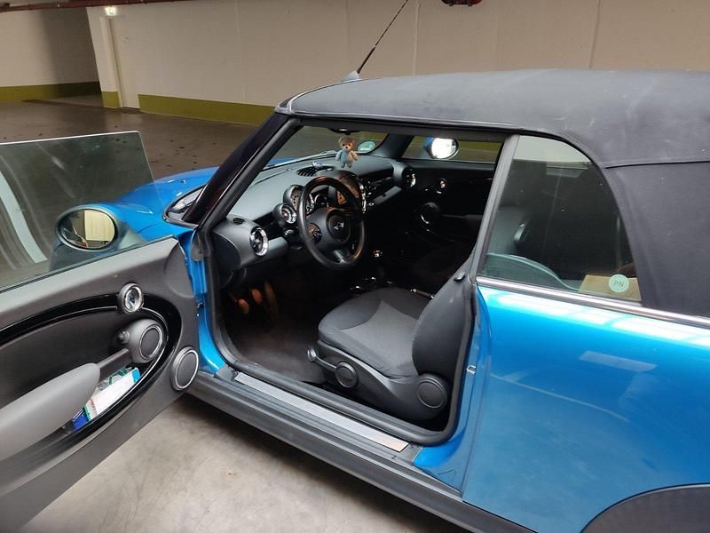 Gebraucht Mini Cooper Cabriolet 72 PS (52 kW) 2011 Blau Cabrio