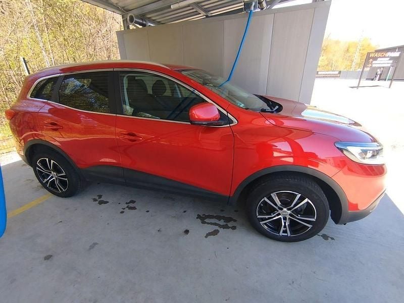 Gebraucht Renault Kadjar Experience 131 PS (96 kW) 2017 Rot SUV