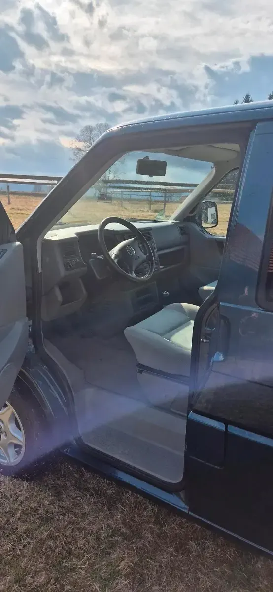 Gebraucht VW Multivan 102 PS (75 kW) 2002 Grün Van / Kleinbus