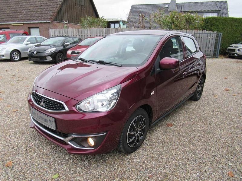 Gebraucht Mitsubishi Space Star 71 PS (52 kW) 2019 Rot Limousine