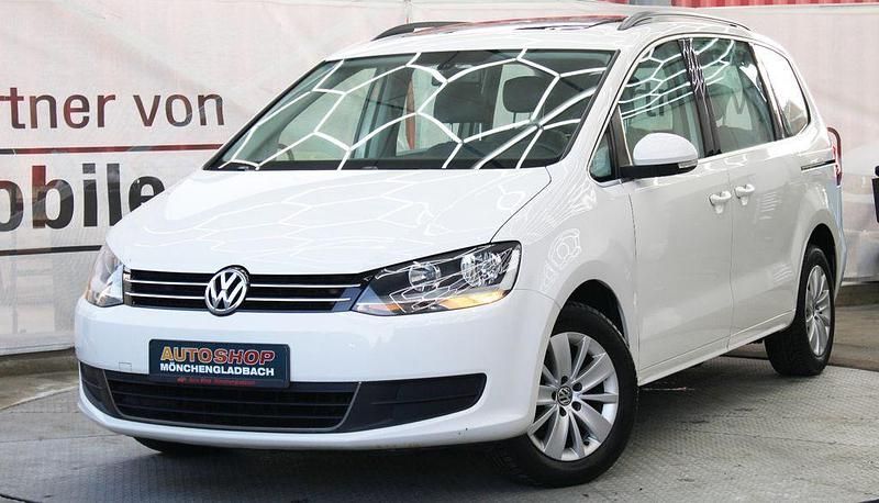 Gebraucht VW Sharan 140 PS (102 kW) 2011 Candyweiss Van / Kleinbus