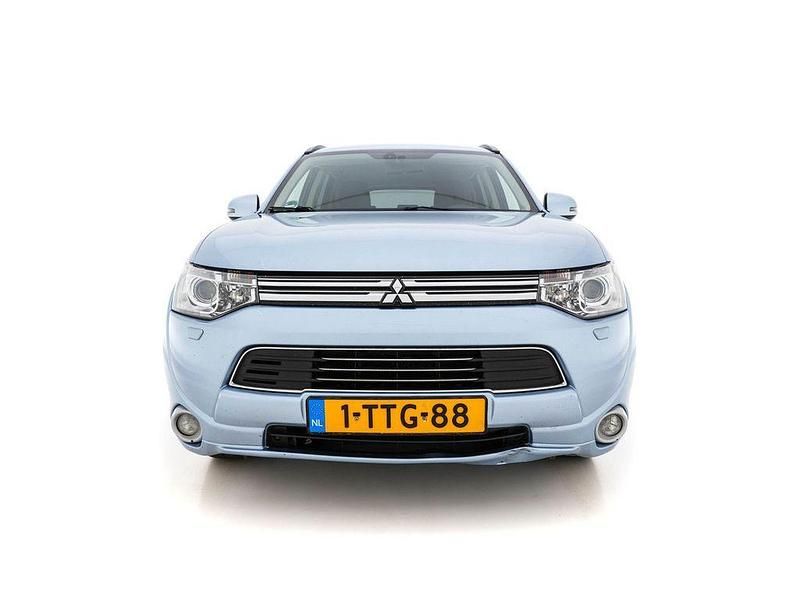 Gebraucht Mitsubishi Outlander P-HEV Edition 203 PS (149 kW) 2014 Blau SUV