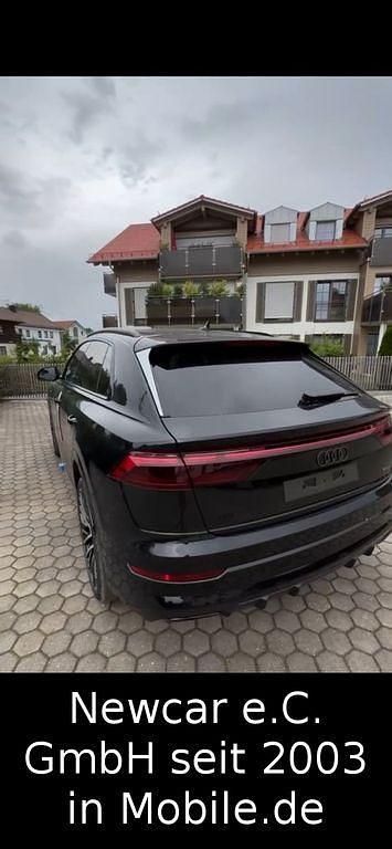 Schwarz Neu 2025 Audi Q8 S-Line SUV | 96.760 € (Guter Preis) - Bild 1/4