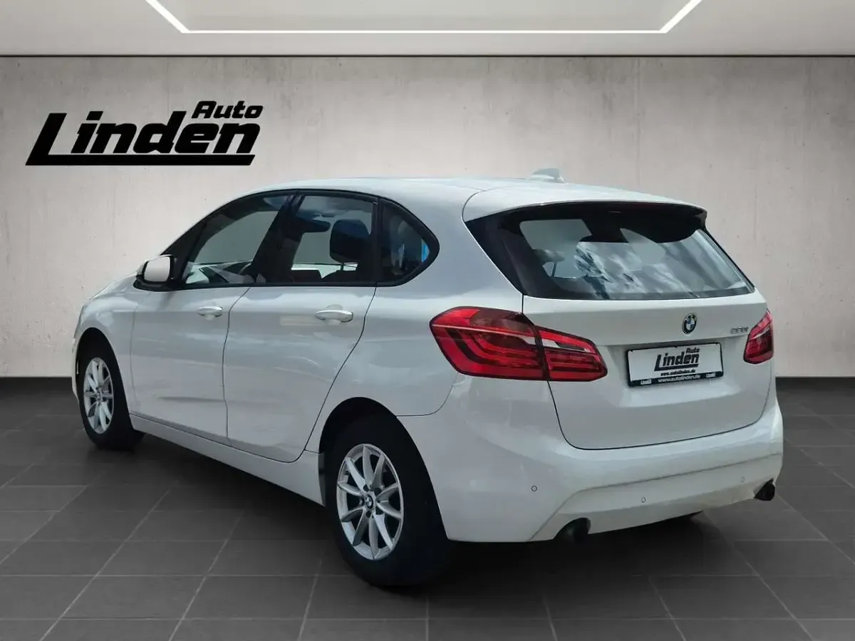 Gebraucht BMW 220 192 PS (141 kW) 2016 Alpinweiss iii Van / Kleinbus