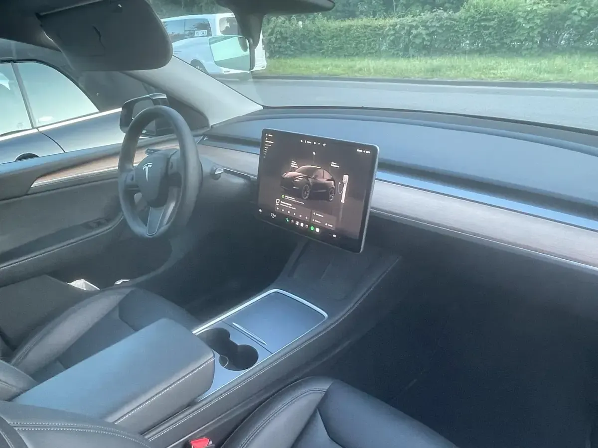 Gebraucht Tesla Model Y 378 kW (514 PS) 2023 Schwarz SUV