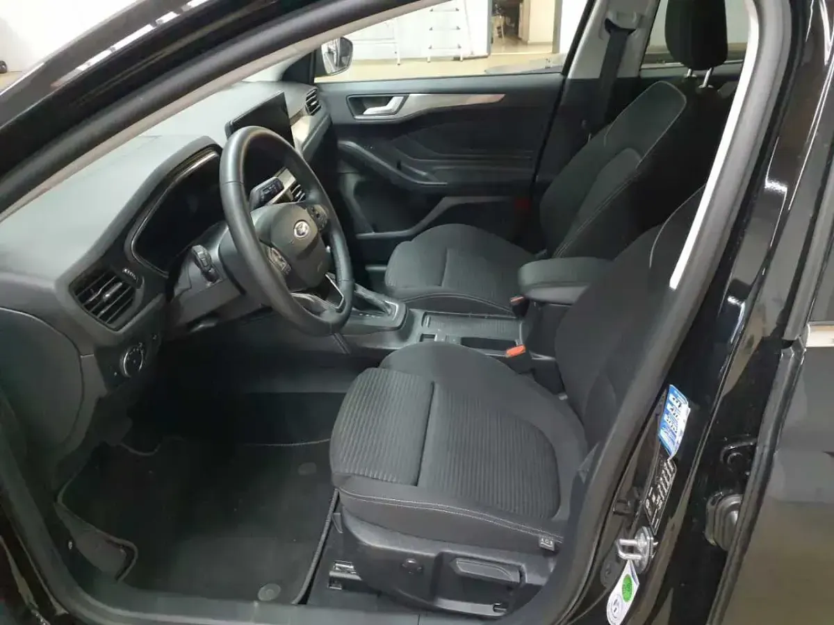 Gebraucht Ford Focus Titanium X 155 PS (114 kW) 2023 Agate black metallic Kombi