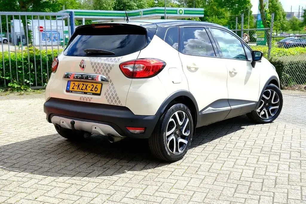 Occasion Renault Captur Dynamique 90 ch (66 kW) 2013 Blanc SUV