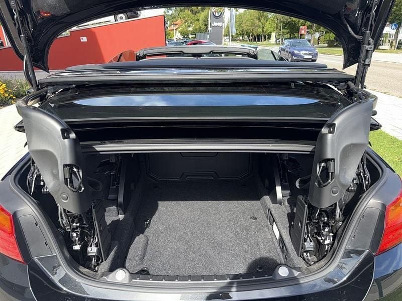 Gebraucht BMW 435 M Sport 306 PS (225 kW) 2016 Saphirschwarz metallic Cabrio