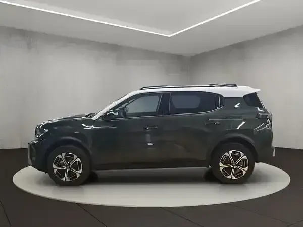 Neu Citroën e-C3 83 kW (113 PS) 2026 Montanagrün (metallic) SUV