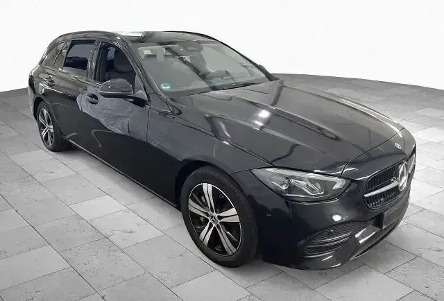 Gebraucht Mercedes C300e Night 313 PS (230 kW) 2023 Schwarz Limousine