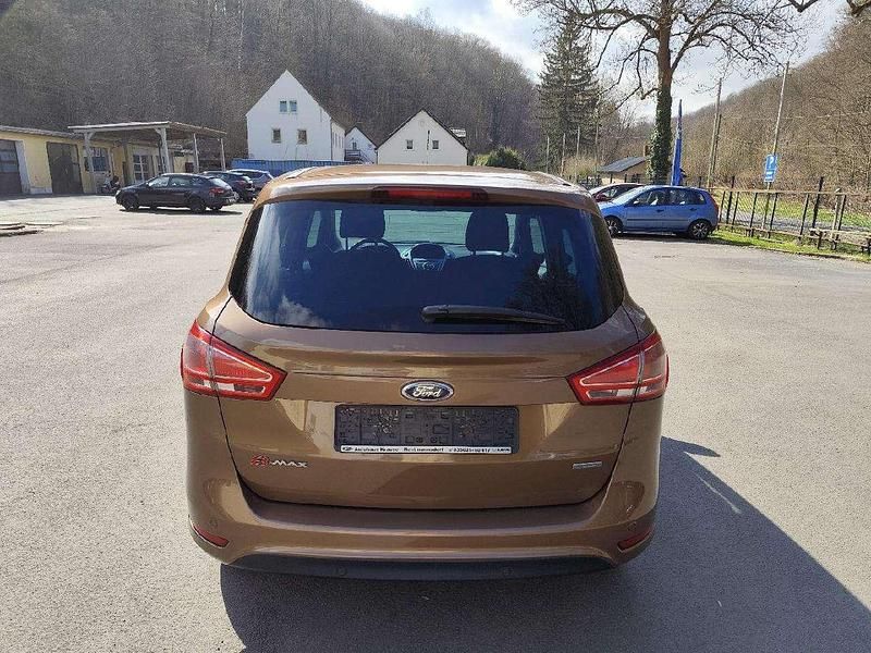 Gebraucht Ford B-MAX SYNC Edition 101 PS (74 kW) 2017 Canyonbraun (metallic) Van / Kleinbus