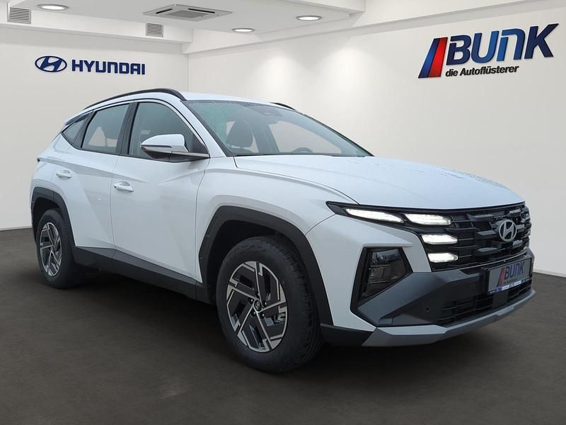 Neu Hyundai Tucson Select 150 PS (110 kW) 2026 Atlas white SUV