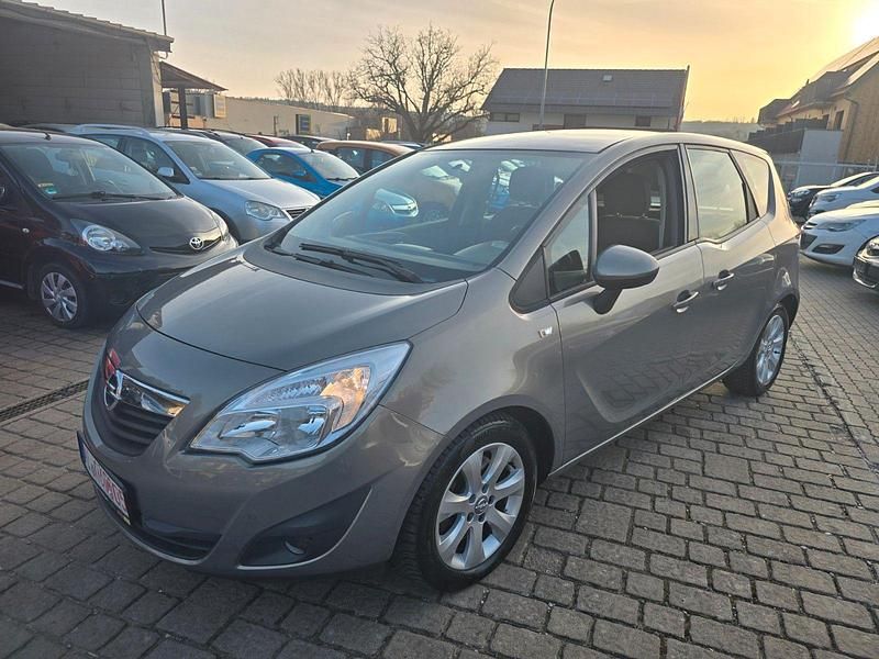 Gebraucht Opel Meriva 101 PS (74 kW) 2010 Braun Van / Kleinbus