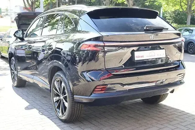Neu MG HS Luxury 224 PS (164 kW) 2026 Pebbleblackmet. SUV