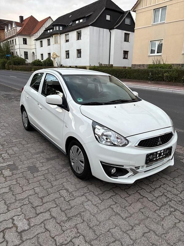 Weiß Gebraucht 2017 Mitsubishi Space Star Kleinwagen | 4.999 € (Guter Preis) - Bild 1/4