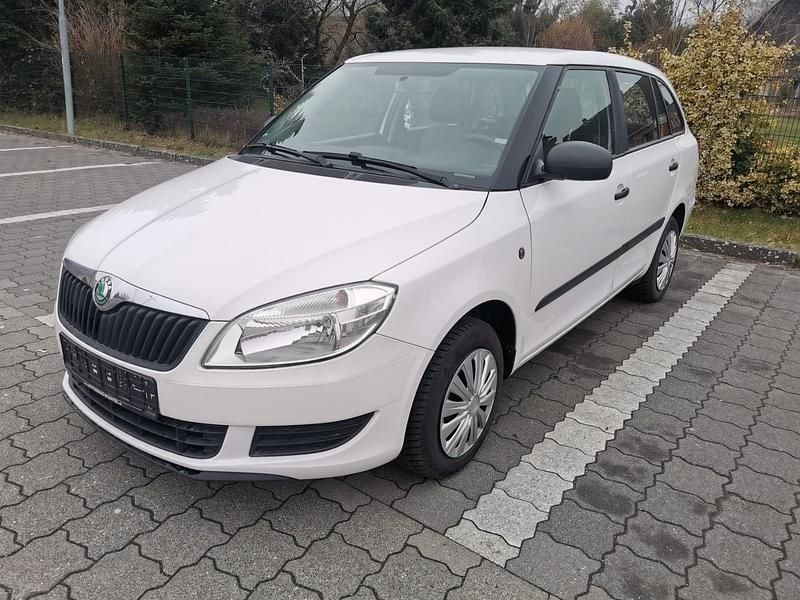 Gebraucht Skoda Fabia 69 PS (50 kW) 2012 Weiß Kombi