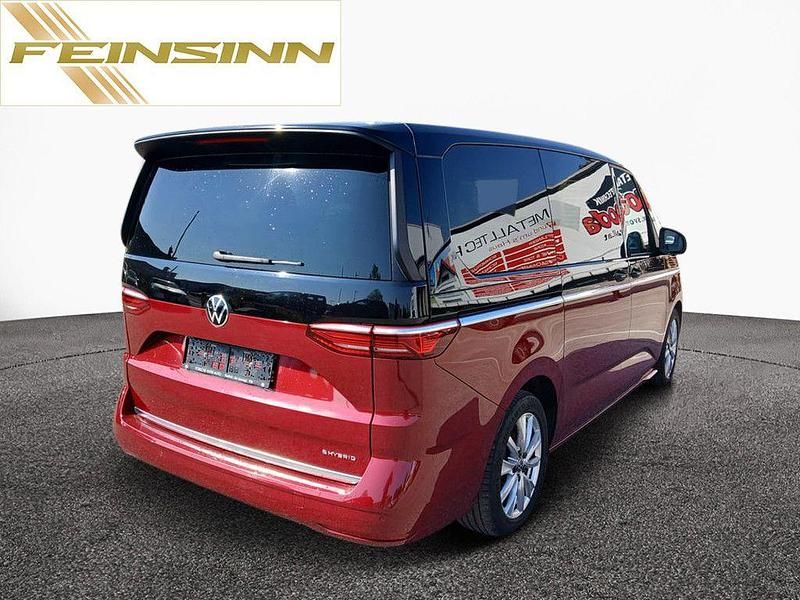 Second-hand VW Multivan Style 150 CP (110 kW) 2023 Negru Monovolum