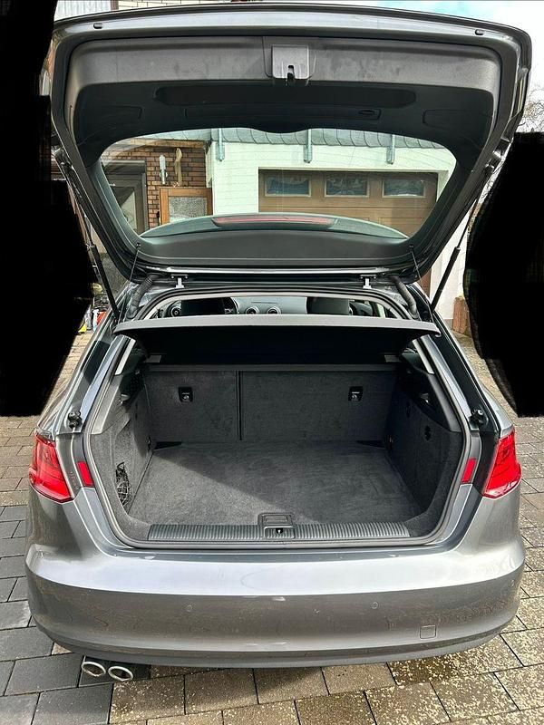 Gebraucht Audi A3 Ambition 150 PS (110 kW) 2016 Grau Limousine