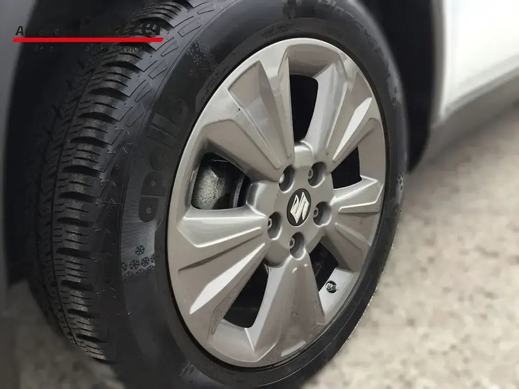 Gebraucht Suzuki Vitara Comfort 116 PS (85 kW) 2025 Weiss SUV