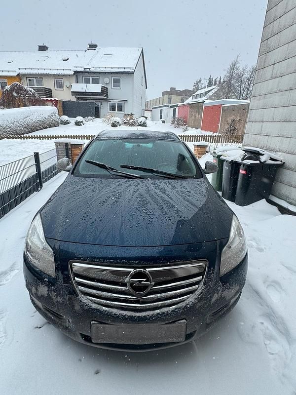 Blau Gebraucht 2011 Opel Insignia Kombi | 2.300 € (Superpreis) - Bild 1/4