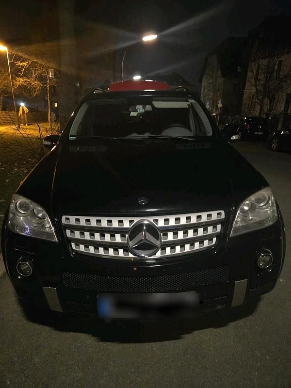 Gebraucht Mercedes ML320 225 PS (165 kW) 2006 Schwarz SUV