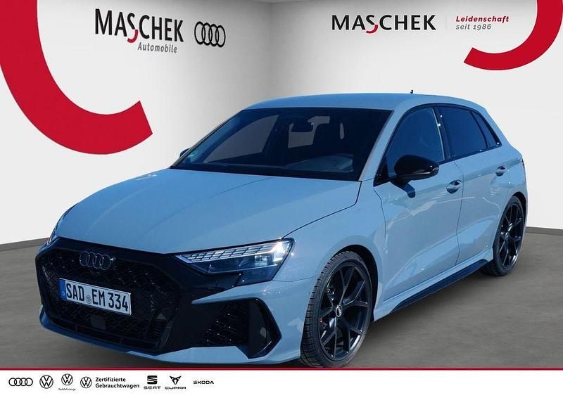 Gebraucht Audi RS3 Sport 400 PS (294 kW) 2025 Grau Limousine