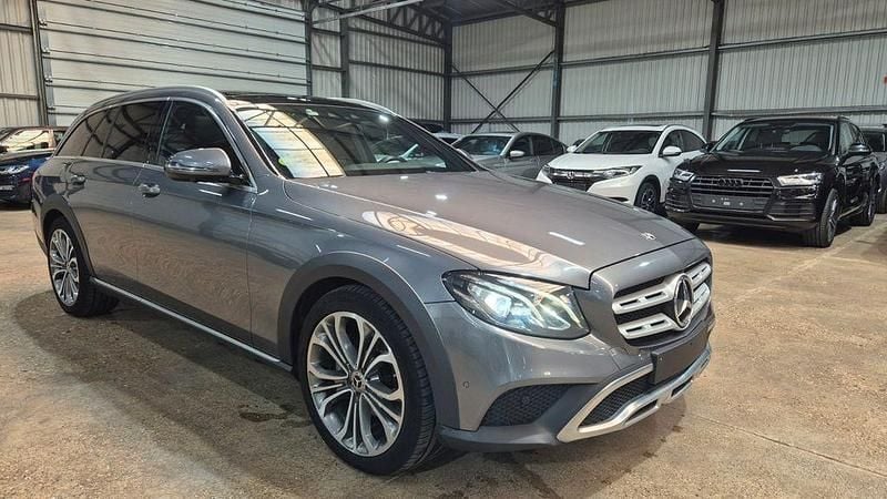 Gebraucht Mercedes E220 All-Terrain 194 PS (142 kW) 2017 Grau Kombi