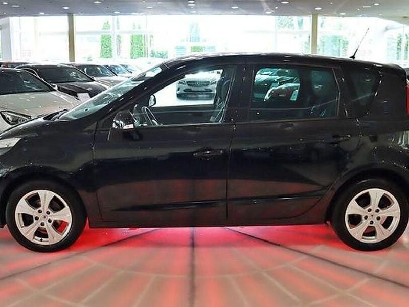 Gebraucht Renault Scénic III Dynamique 131 PS (96 kW) 2011 Schwarz Van / Kleinbus