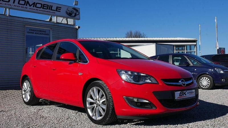 Gebraucht Opel Astra 165 PS (121 kW) 2013 Power rot/traffic red Kleinwagen