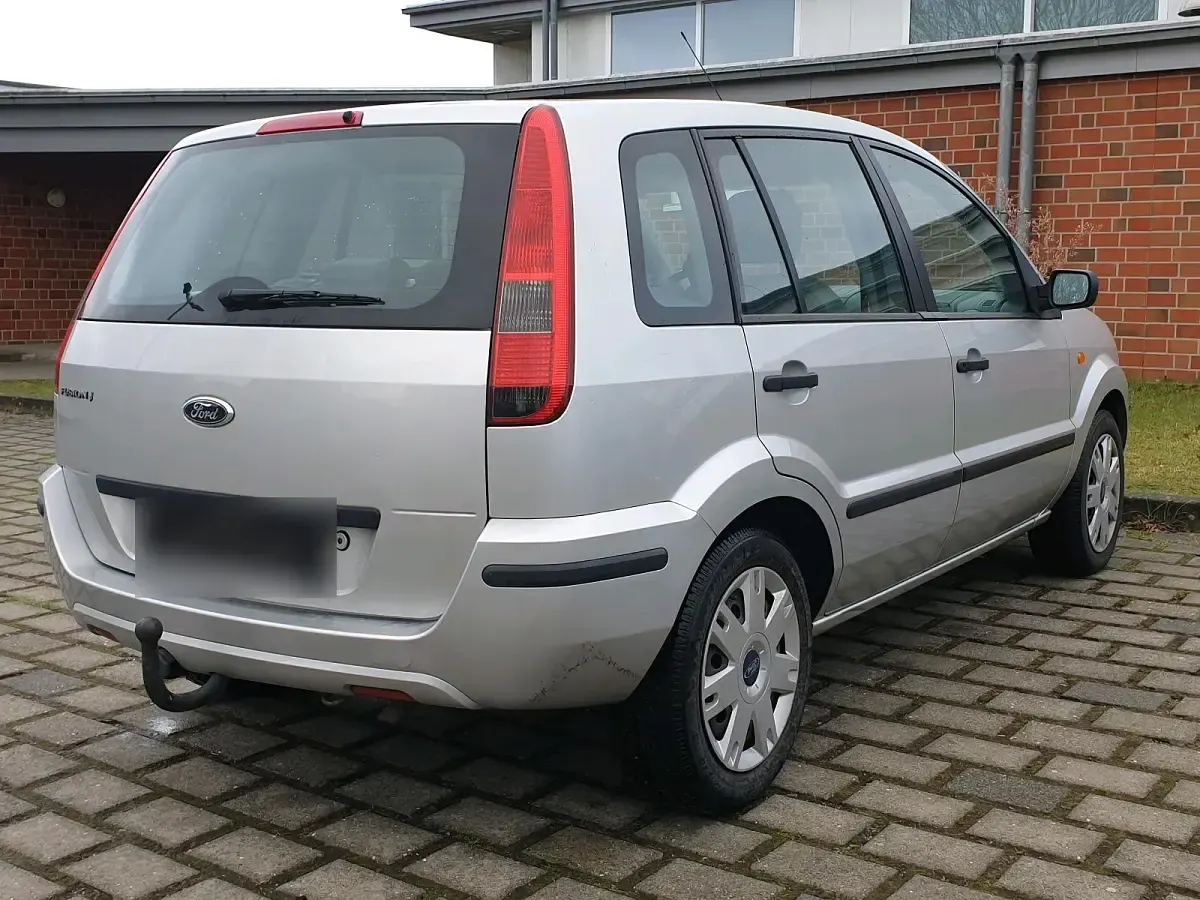 Gebraucht Ford Fusion S 70 PS (51 kW) 2004 Silber Kleinwagen