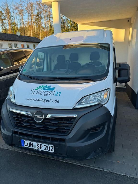 Gebraucht Opel Movano 165 PS (121 kW) 2023 Weiß Van / Kleinbus