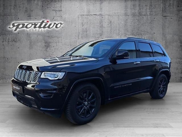 Diamond black crystal p/c Gebraucht 2017 Jeep Grand Cherokee Overland SUV | 22.888 € (Superpreis) - Bild 1/4