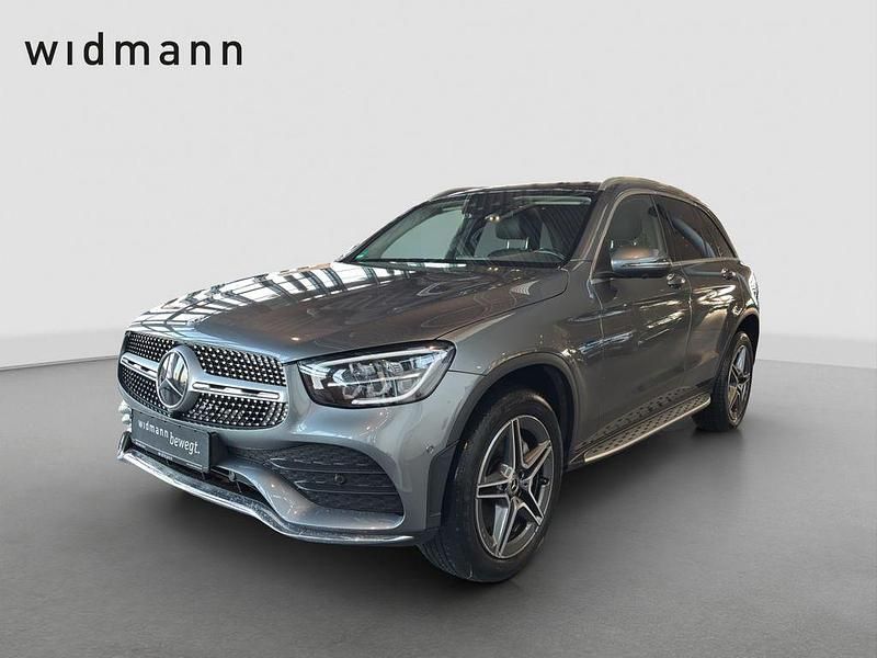 Metalliclack selenitgrau (metallic) Gebraucht 2020 Mercedes GLC300e AMG SUV | 36.850 € (Etwas zu teuer) - Bild 1/4
