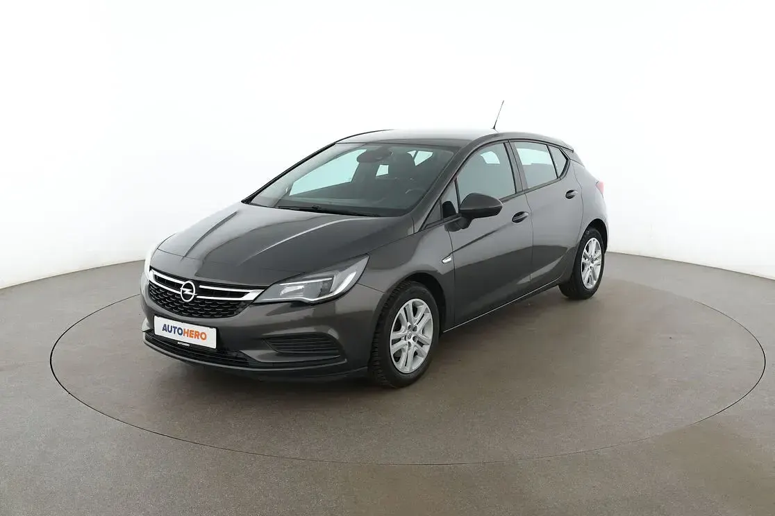Gebraucht Opel Astra Edition 125 PS (91 kW) 2016 Limousine
