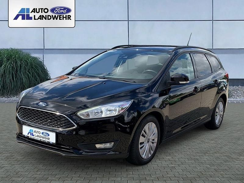 Schwarz Gebraucht 2016 Ford Focus Business Edition Limousine | 8.490 € (Etwas zu teuer) - Bild 1/4