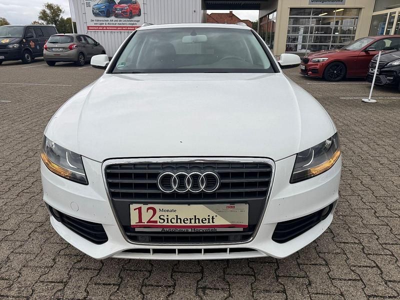 Gebraucht Audi A4 Comfort 143 PS (105 kW) 2011 Weiß Kombi