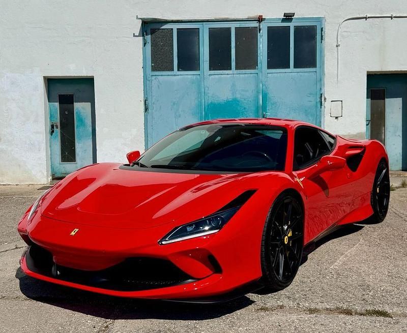 Rot Gebraucht 2020 Ferrari F8 | 319.999 € - Bild 1/4