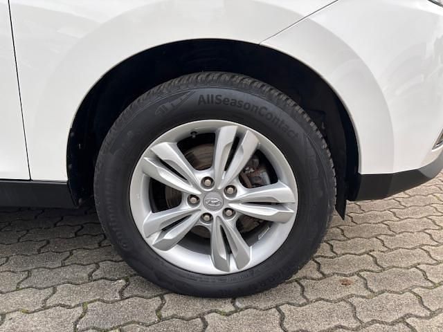 Gebraucht Hyundai Tucson 135 PS (99 kW) 2012 Schneeweiß SUV