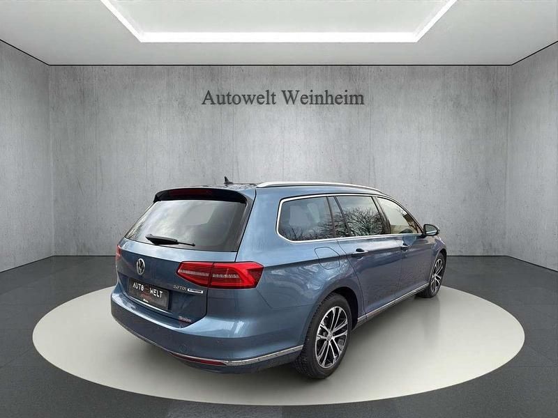 Gebraucht VW Passat Highline 150 PS (110 kW) 2014 Harvard blue metallic Kombi
