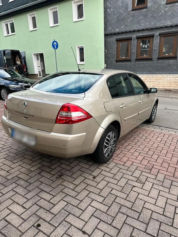 Gebraucht Renault Mégane II 112 PS (82 kW) 2007 Braun Limousine
