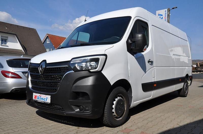 Second-hand Renault Master 150 CP (110 kW) 2022 Alb Monovolum