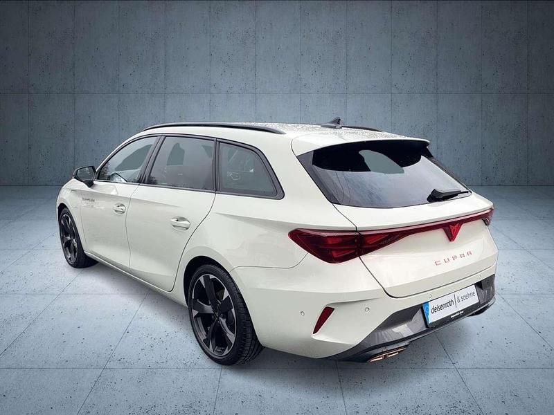 Second-hand Cupra Leon 204 CP (150 kW) 2026 Gri Break