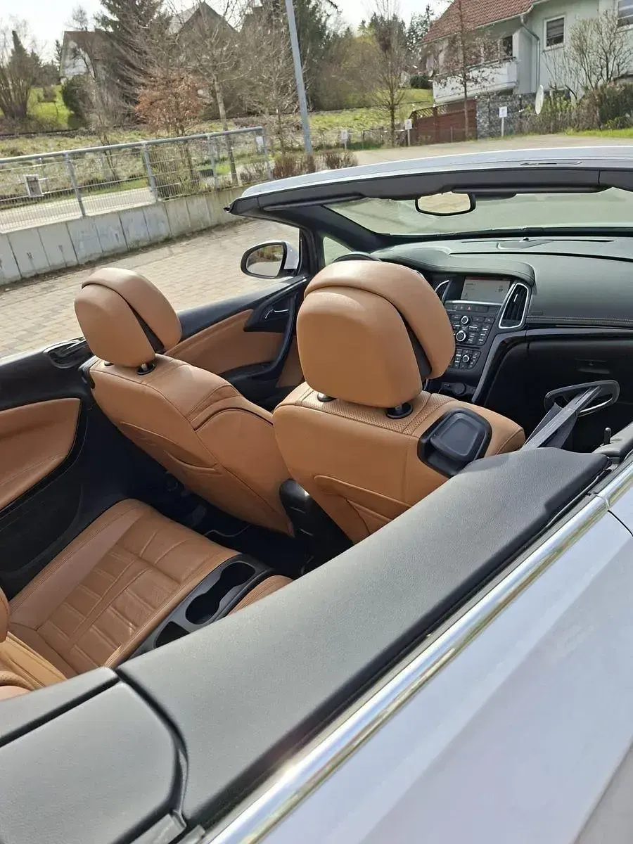 Gebraucht Opel Cascada 200 PS (147 kW) 2018 Weiß Cabrio