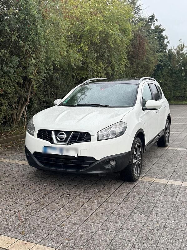 Weiß Gebraucht 2011 Nissan Qashqai +2 SUV | 5.500 € (Fairer Preis) - Bild 1/4